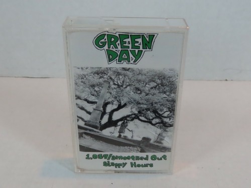 Green Day 1,039 / Smoothed Out Slappy Hours Cassette Lookout No Barcode - Picture 5 of 7