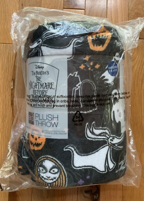 NWT Sealed DISNEY  The Nightmare Before Christmas  Oversized Plush Throw 5  X 6 