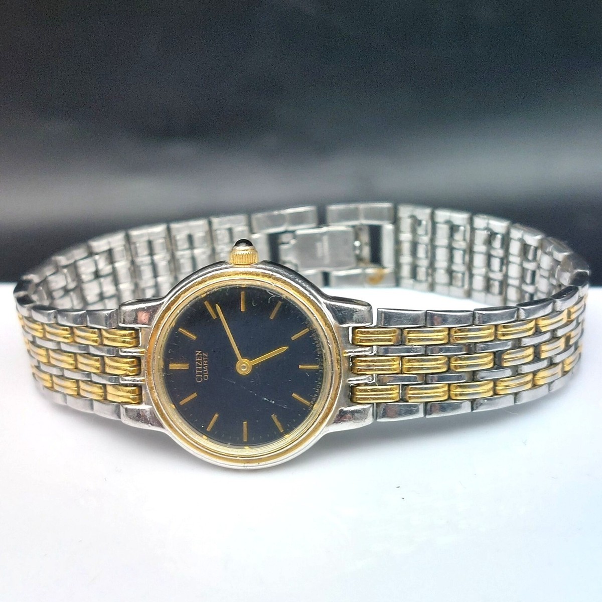 Vintage Citizen Quartz Womens Two-Tone Stainless Steel