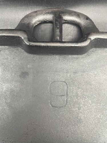 Griswold’s Erie Diamond Logo #9 Cast Iron Long Griddle - Picture 8 of 11