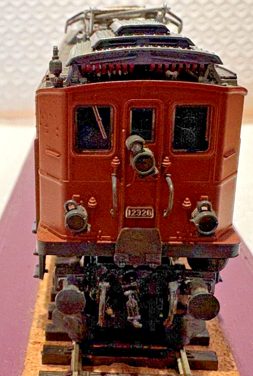 Picture 3 of 11