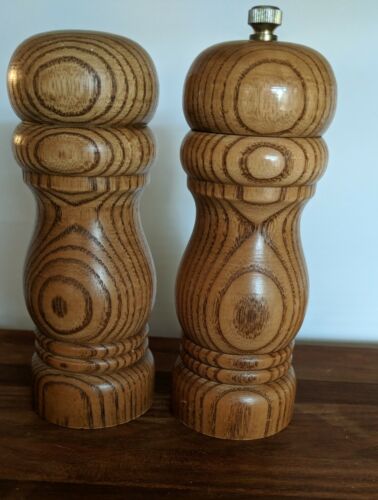 Holz Salz und Pfeffermühle Set, 6" - 6 1/2". Pfeffermühle.