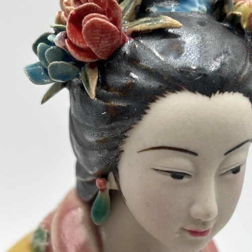VTG 13" Chinese Wucai Porcelain Pottery Shiwan Concubine Flower Basket Figurine - Picture 9 of 24