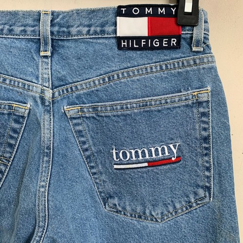 Tommy Hilfiger Vintage Womens Jeans Classic Blue Denim Embroidered Button 9/28 - Picture 7 of 9