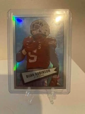 Bijan Robinson 2022 Bowman U Throwback Refractor #52BF-18 Longhorns silver