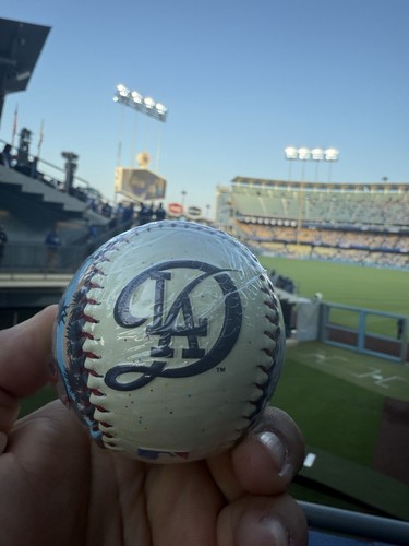 Los Angeles Dodgers 2025 Stadium Exclusive Baseball Ball - Picture 5 of 12