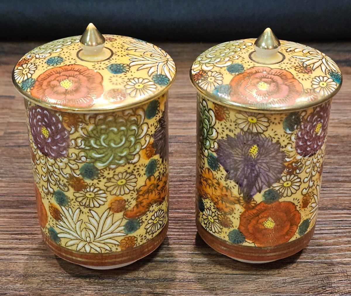 Orange Yellow Roses Graphics Pair Japanese Kutani Ware Lidded Teacups Haname Flowers Orange Grn ...