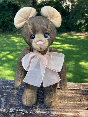 Charlie Bears 2019 Collectors Club Mouse Romano & Pin Badge