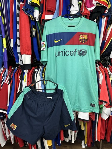 BARCELONA 2010 2011 AWAY FOOTBALL SHIRT SOCCER JERSEY SHORTS KIT NIKE 382358-310 - Picture 1 of 17