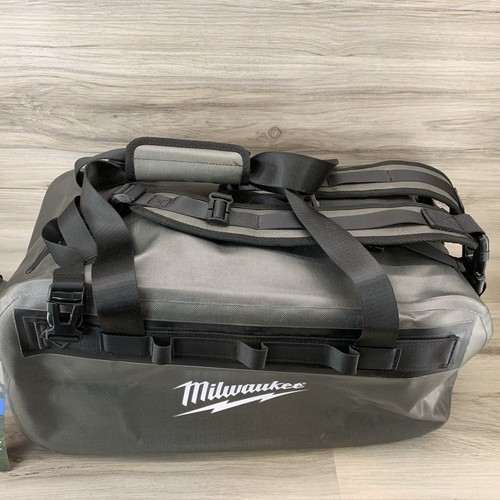 Milwaukee Tools Bison Coolers Dry Duffel / Backpack 30 Liter New With Tags - Picture 4 of 16