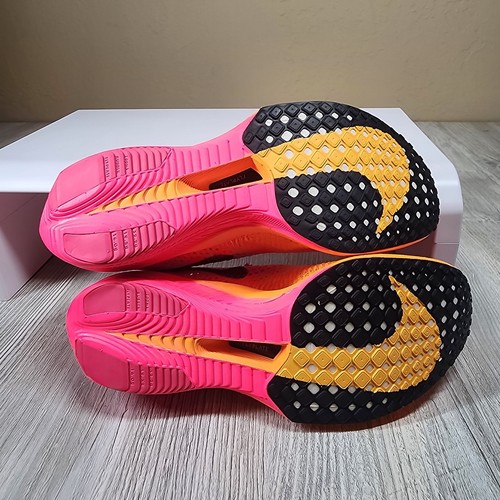 Nike ZoomX Vaporfly Next% 3 rosa uomo taglia 6,5/donna taglia 8 nuove DV4129-600 - Foto 6 di 7