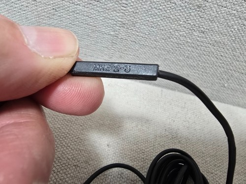 Sennheiser MKE 2-3 Lavalier Microphone w/ Case + Clip - Picture 13 of 16