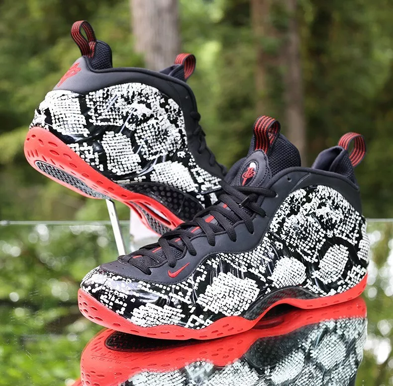 Nike Air Foamposite One Albino Snakeskin Men's Size 13 Black Nike Air Foamposite One Albino Snakeskin Men's Size 13 Black