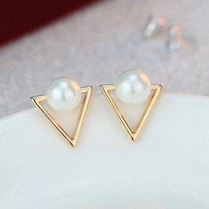Girls-Fashion-Personality-Geometric-Triangle-Simulated-Pearl-Stud-Earrings-For-W