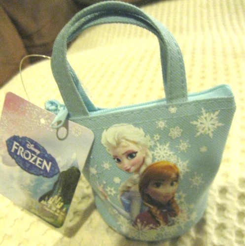 Disney Frozen Anna and Elsa Hot Pink Strong Bond Strong Heart Coin Case-New! - Picture 5 of 12