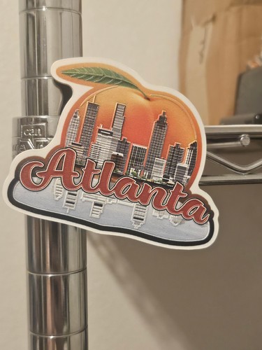 MAGNETE DI STATO ~ ATLANTA ~ SKYLINE 3,5 X 2,5 MAGNETE FRIGORIFERO ~ ORIZZONTALE ~ PESCA - Foto 2 di 2