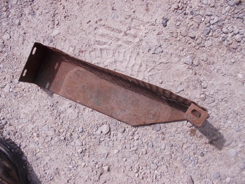 John Deere Tractor JD 2 cylinder frame rail screen style tool box - Picture 2 of 6