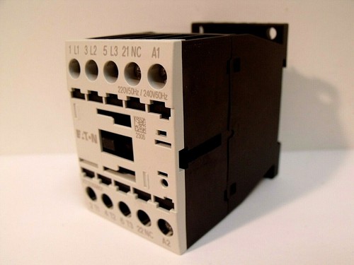 New Eaton XTCE009B01B 3 Pole FVNR IEC Contactor w/ Screw Terminals, 45mm Frame - Picture 1 of 4