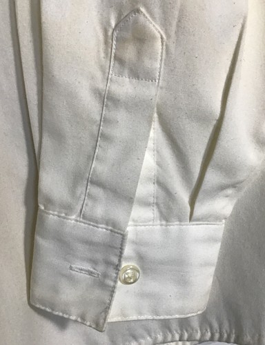 Foxcroft Blouse Sz 8 Cream Long Sleeve  Button Up Cotton Embroidery Dogs 3-24 - Picture 4 of 13