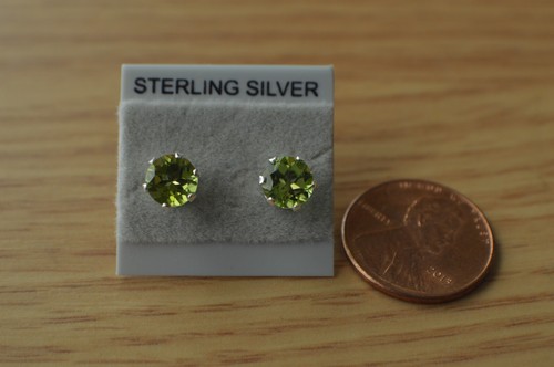 1.85ct Pakistan PERIDOT Solitaire Earrings in Sterling Silver VVS 6mm - Picture 7 of 7