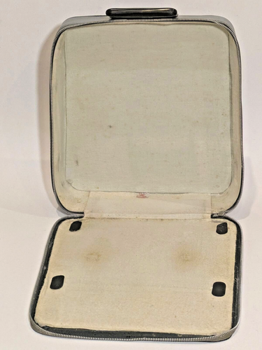 1970s Olivetti Lettera 32 Portable Typewriter—NEW RIBBON—Excellent Working Cond - Picture 16 of 16