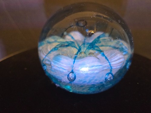 Vtg Art Glass Squid Lychee Mushroom Paperweight White Blue  2.5" × 3" VIDEO - Picture 21 of 24