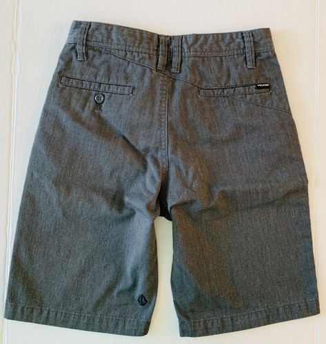 Boys youth Volcom shorts size 26 (12) - Picture 4 of 6