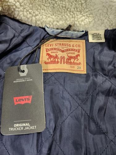 Levi's Women's Plus Original Trucker Jacket 2X Light Wash Denim Quilted Sherpa - Picture 4 of 14