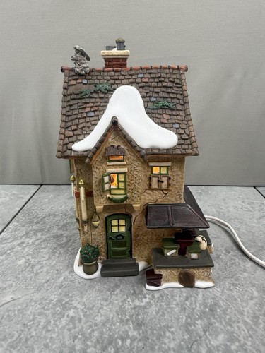 Department 56 Dickens Village Swift's Stringed Instruments - With Box 56.58753 - Picture 7 of 12