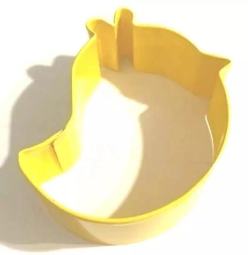 2 Wilton Easter Cookie Cutters Chick and Flower standard size metal w/recipe - Picture 2 of 3
