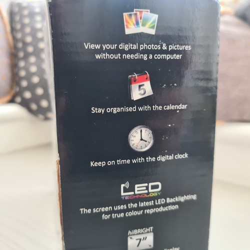 Elonex 7" Digital Photo Frame - DP9000 - New - Picture 7 of 11