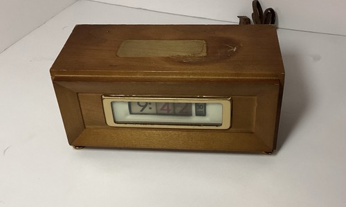 Numechron Tymeter VTG 1971 851 Pennwood Electric Flip Clock USA WORKS VG COND!! - Picture 2 of 6