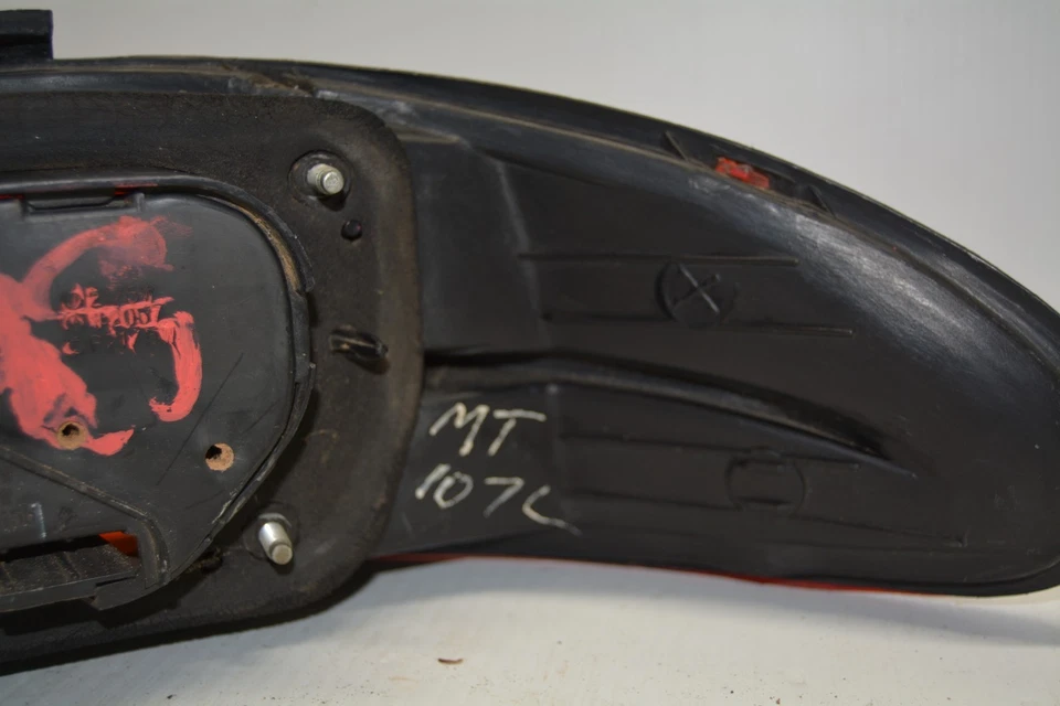 Luz trasera izquierda conductor MITSUBISHI MIRAGE 1993-1996 OEM, 166-58607 Foto 4 de 4