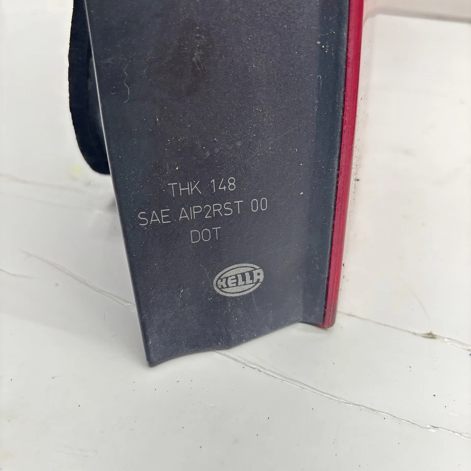 Conjunto de luz trasera derecha E39 BMW SERIE 525 01 02 03 63216902530 OEM HELLA Foto 2 de 4