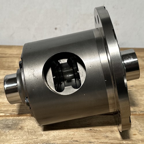 Rear Gear Differential Assembly For GMC Yukon GM 10-Bolt 30 Spline 913A481 - Picture 3 of 7