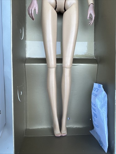Integrity Fashion Royalty Victoire Roux St. Tropez NUDE 12” Doll Tropicalia Con - Bild 12 von 19