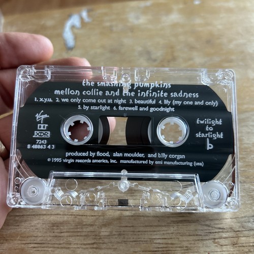 Mellon Collie et la tristesse infinie les citrouilles qui éclatent (CASSETTES CASSETTES) - Photo 8/9