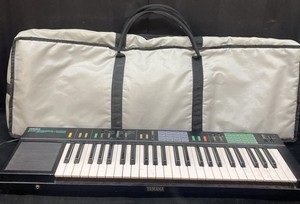 YAMAHA PSR-12 電子キーボード Yamaha PSR-12 - (49-Key) Portable Vintage Keyboard **READ