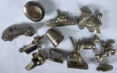 11 1998 Monopoly Deluxe Gold Tokens-Hat-Shoe-Dog-Car-Train-Ship-Iron-Thimble+ - Picture 2 of 2