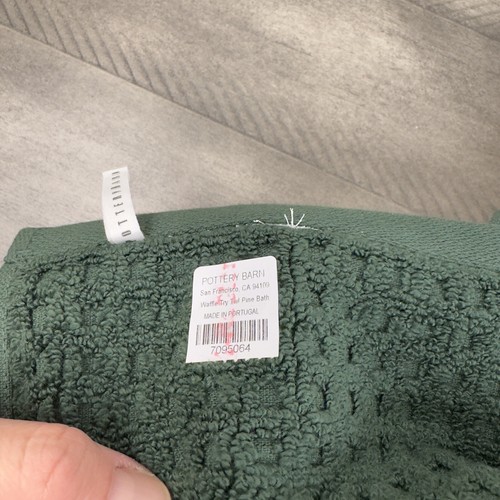 Pottery Barn Terry Waffle Bath Towel & Hand Towel Set Pine Green Cut Tags Read - Picture 3 of 4