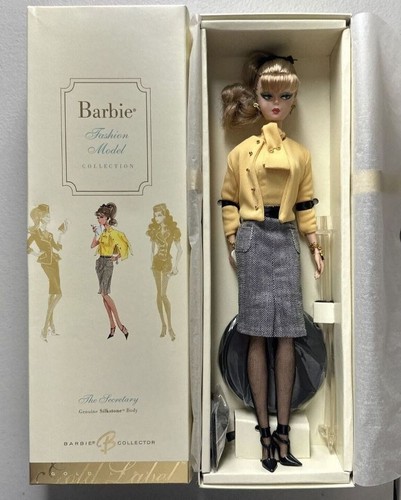 Barbie® Silkstone® The Secretary Puppe Collectors Gold Edition. - Bild 3 von 24