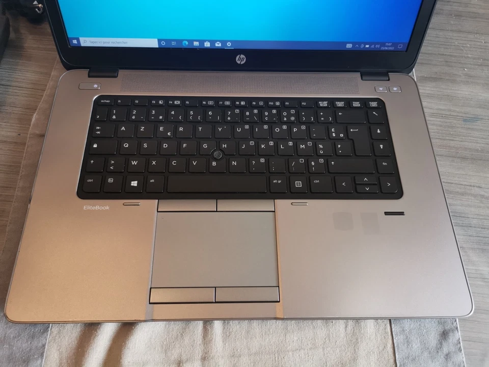 HP EliteBook 850 G1 · i5-4300U · 8GB · 256GB, photo 2 sur 5