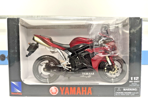 NewRay 1:12 Diecast 2005 Yamaha YZF-R1 Motorcycle