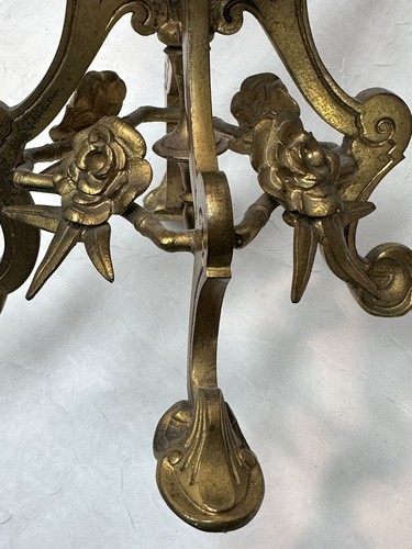Antiguo jarrón trompeta de vidrio azul manto brillo figura base de metal asiático H 14" - Imagen 10 de 12
