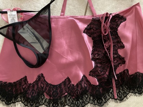 MORGAN TAYLOR 3 piezas Conjunto Lencería M Bralette Falda Tanga Tanga Negro Encaje Rosa - Imagen 4 de 14