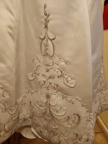 Vestido de novia David Mon Cheri talla 12 ver fotos con tren - Imagen 3 de 12