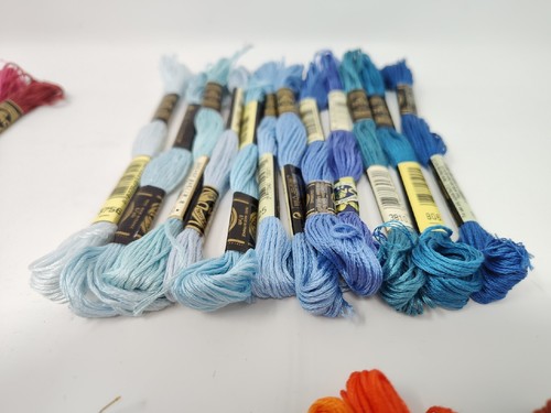 NEW DMC Floss From DEALER STOCK - 50 Random Colors - Lot #17 - NO DUPLICATES. - Picture 4 of 5