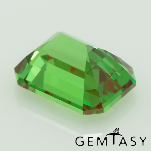 Piedra cortada - YAG verde-rojo Czochralski (tirado) cultivado en laboratorio, 8x6 mm 2,04-2,49 quilates - Imagen 3 de 4