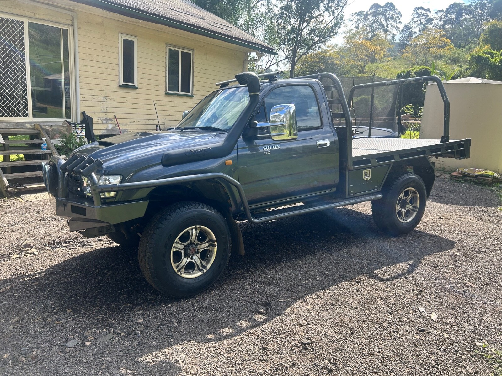 Picture 4 of 7