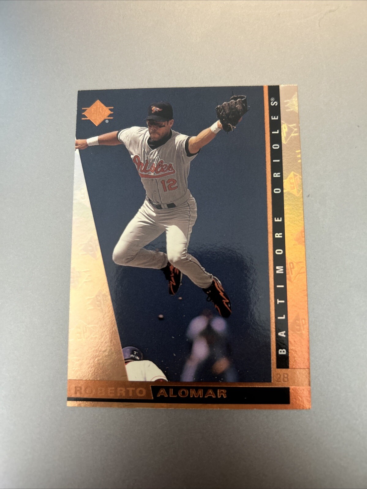 1997 SP - #29 Roberto Alomar Baseball Card 8QQ